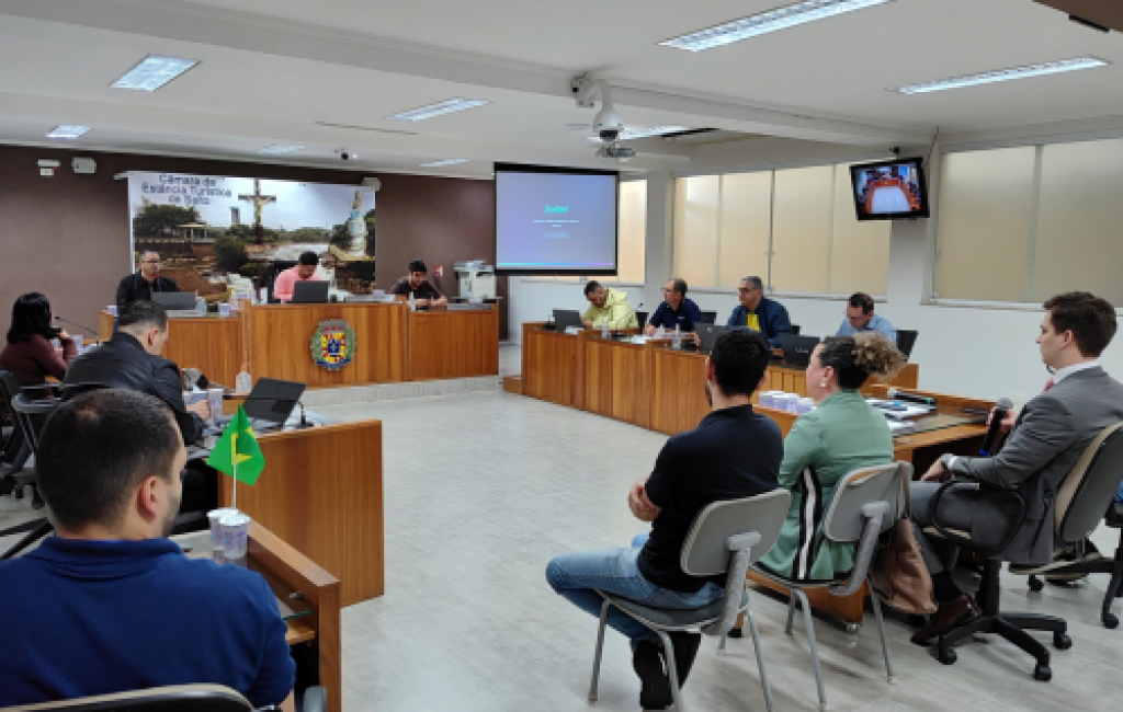 Na Câmara de Salto, secretário de Administração e Governo Digital e superintendente do SAAE realizam prestação de contas semestral