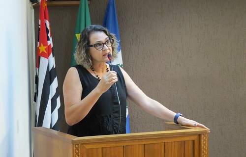 diretora instituto zoom site