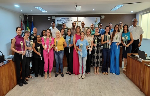 entrega flores colaboradoras