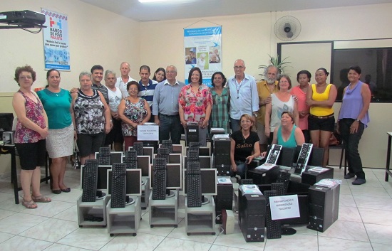 Câmara doa computadores ao Telecentro