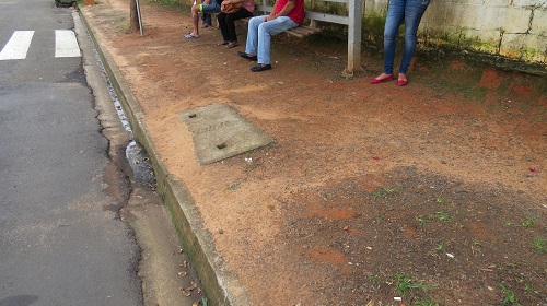 ponto-de-ônibus-Santa-Madre-Paulina