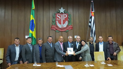 Vereadores-assinatura-de-convênio3