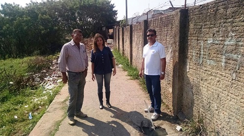 vereador-willhes-verifica-vazamento-de-esgoto-no-nova-era